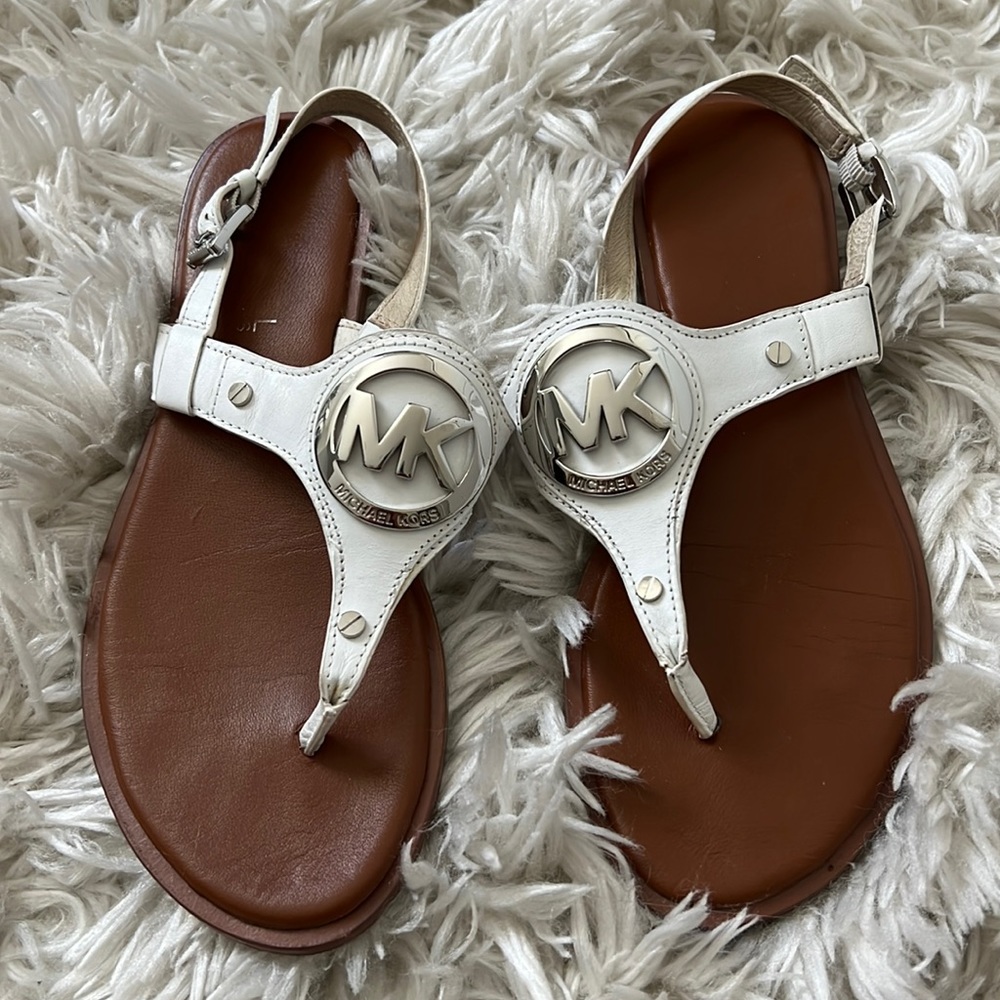 White MK Michael Kors sandal. Size 6.5.
